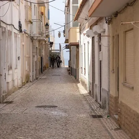 Milena's Bedroom ナザレ