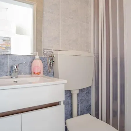 Milena's Bedroom ナザレ