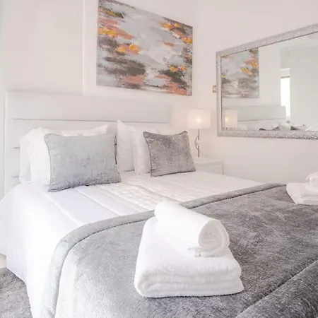 Appartement Milena's Bedroom Nazaré